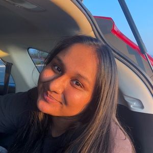 Meet your Posher, Aisha